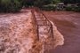 Força da água do Rio das Antas destrói parcialmente ponte entre Nova Roma do Sul e Farroupilha<!-- NICAID(15531452) -->
