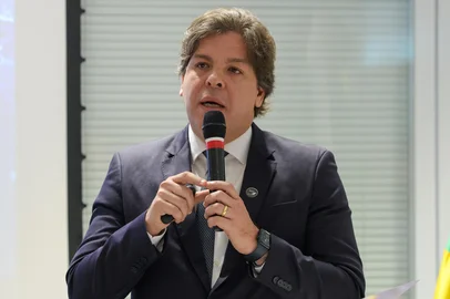 BRASÍLIA, DF, BRASIL - 27/08/2024 - O presidente da Telebras, Frederico de Siqueira Filho, discursa durante visita do presidente Luiz inácio Lula da Silva, ao Centro de Operações Espaciais Principal (Cope-P) da empresa.<!-- NICAID(16023106) -->
