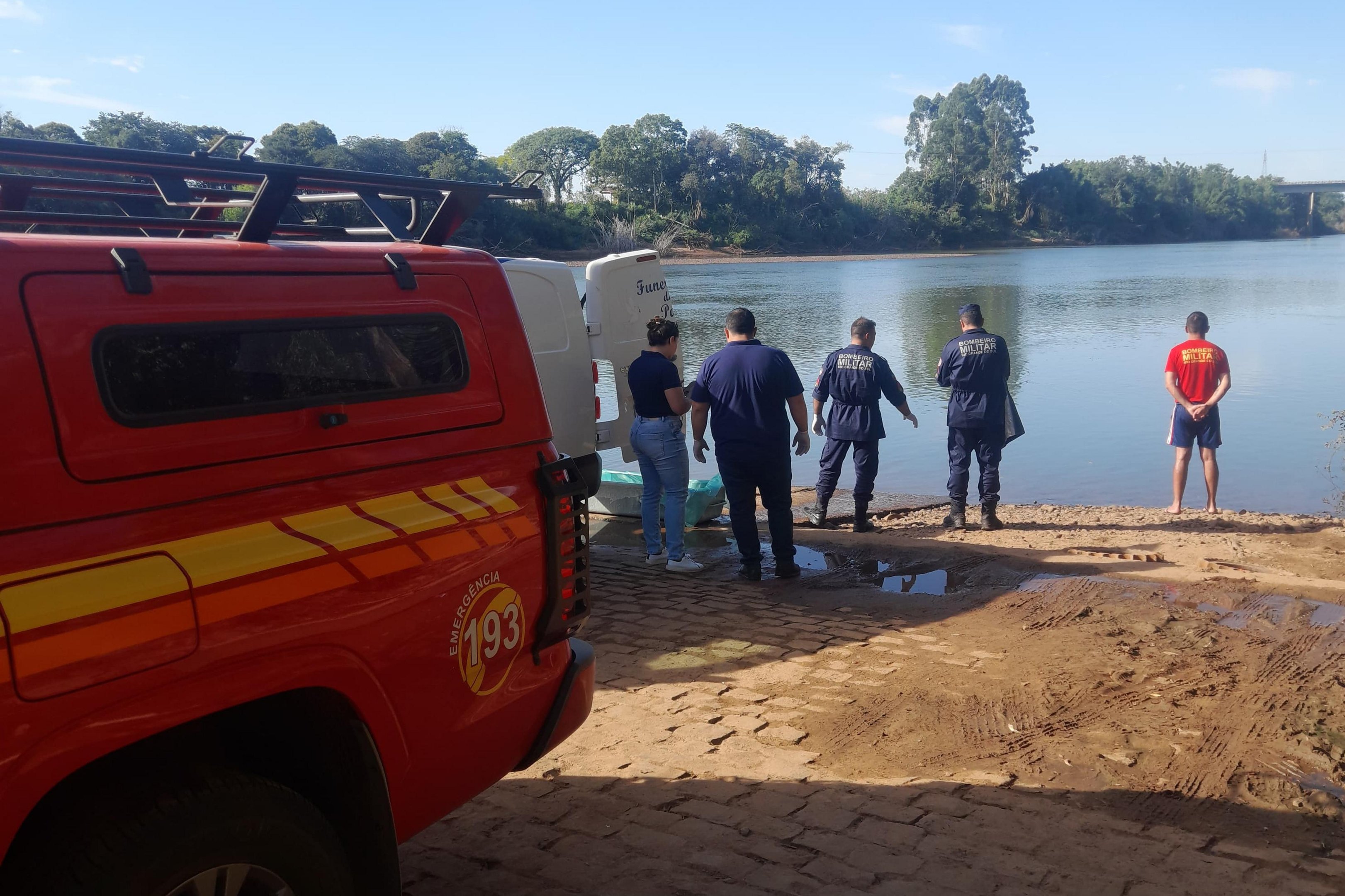 Corpo de t&eacute;cnica da Fepam que caiu no Rio Jacu&iacute; &eacute; localizado por pescadores