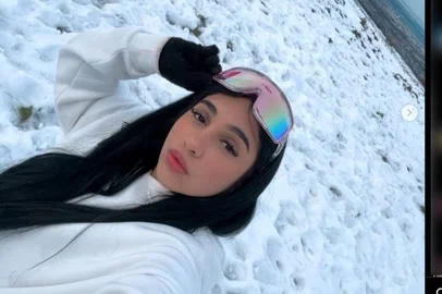 A influenciadora brasileira Laryssa Sales, 19 anos, foi presa no último domingo (18) na Irlanda, junto com o namorado, Otavio Martin De Sousa, de 30.<!-- NICAID(16041295) -->