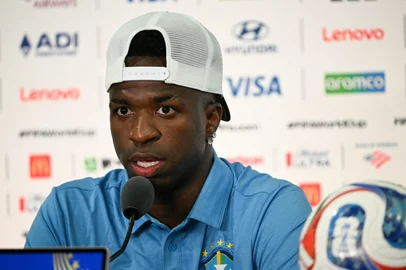 Brazil's forward #07 Vinicius Junior speaks during a press conference at the New York/New Jersey Stadium in East Rutherford on June 12, 2026, on the eve of the 2026 World Cup football match between Brazil and Morocco. (Photo by Mauro PIMENTEL / AFP)<!-- NICAID(16305655) -->