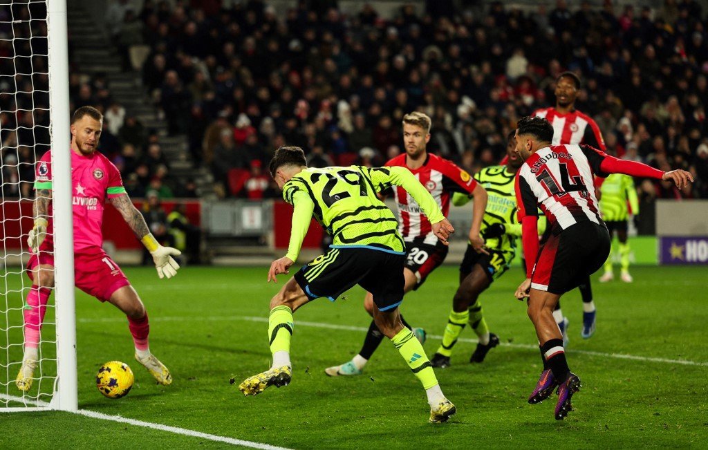 Alisson falha em gol de Haaland, mas Liverpool busca empate com City no  Inglês