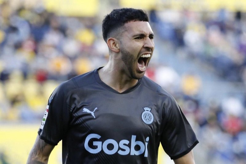 Nahuel Bustos, atacante do Girona, emprestado pelo Manchester City