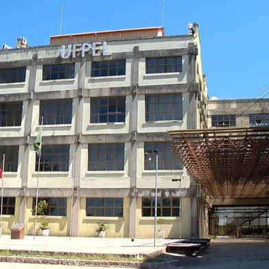 UFPel<!-- NICAID(16199468) -->