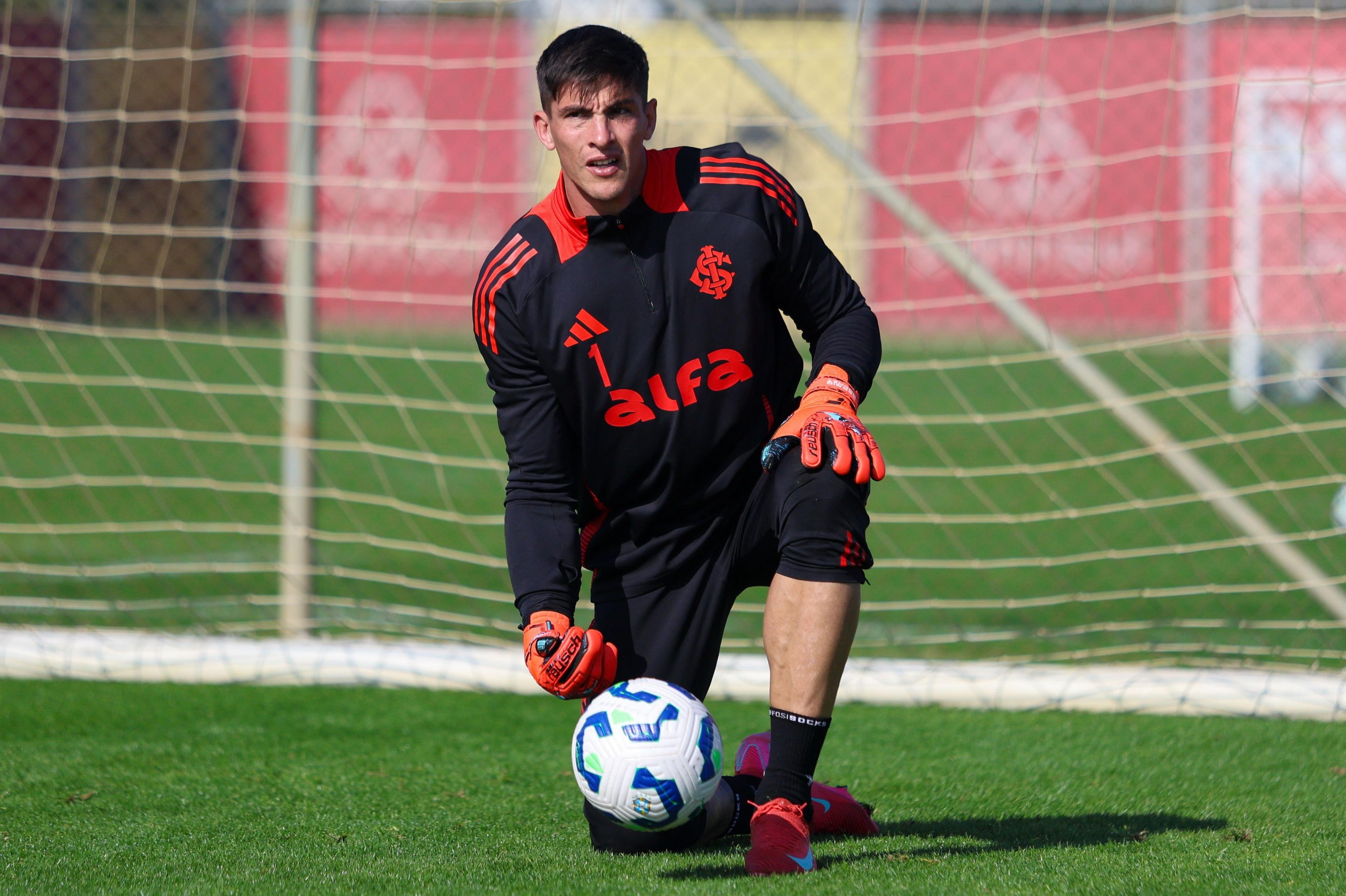 Tr&ecirc;s solu&ccedil;&otilde;es para o gol do Inter