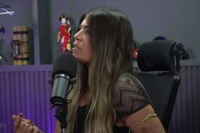 Bruna Surfista mostra hematomas depois de acusar Xico Santos de agressão<!-- NICAID(15376748) -->