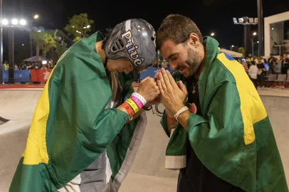 Augusto Akio e Pedro Barros, skate