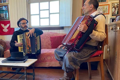 Série Causos e Gaitas, com Rafael De Boni. Na foto, entrevista com Gilney Bertussi<!-- NICAID(14645458) -->