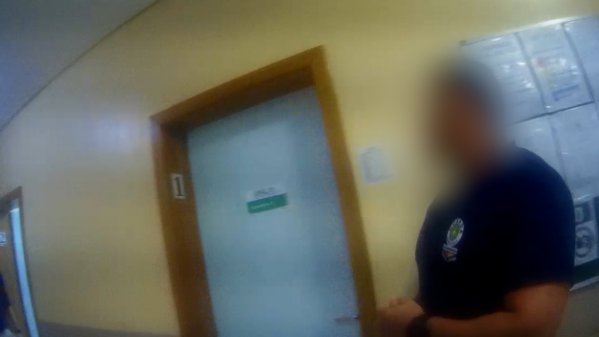 V&iacute;deo mostra abordagem da Guarda Municipal a m&eacute;dico detido em UPA de Novo Hamburgo