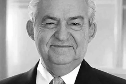 Morre Roberto Servitje, um dos fundadores da multinacional mexicana de panificação Bimbo<!-- NICAID(16082645) -->