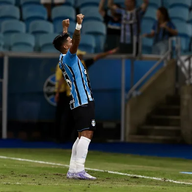 Porto Alegre, RS, Brasil, 29/03/2025 - Grêmio vs Atlético-MG pela 1ª rodada do Campeonato Brasileiro Série A 2025, na Arena - Arezo. Foto: Jefferson Botega/Agência RBSIndexador: jeff botega<!-- NICAID(16006182) -->