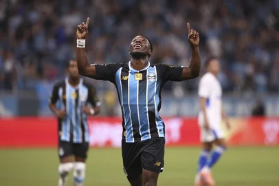 PORTO ALEGRE, RS, BRASIL, 21-04-2026: Grêmio x Confiança-SE, partida de ida da quinta fase da Copa do Brasil. O jogo será na Arena, em Porto Alegre. Foto: Bruno Todeschini/Agência RBSIndexador: Bruno Todeschini<!-- NICAID(16270571) -->