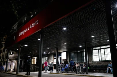 Porto Alegre, RS, Brasil, 02-06-2025: Grupo hospital Conceição começa atendimento noturno para desafogar emergências. Bloco cirúrgico operará à noite para abrir mais horários para atendimento eletivo durante o dia. Foto: Renan Mattos / Agência RBS<!-- NICAID(16051148) -->