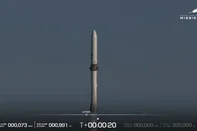 Blue Origin lança foguete New Glenn; missão é bem sucedida e tem propulsor recuperado <!-- NICAID(16167151) -->