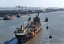 Gigante de 45 mil toneladas da Petrobras chega para desmanche no RS