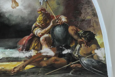 CAXIAS DO SUL, RS, BRASIL, 01/04/2021. Afresco da Ressurreição, pintado por Aldo Locatelli nos fundos do altar da Igreja do Santo Sepulcro, será restaurado. O projeto ainda está na fase inicial, em que estão sendo organizados pela paróquia de Lourdes os contratos com as empresas que irão fazer a gestão de custos e o restauro propriamente dito. Tudo deverá ser financiado via Lei de Incentivo à Cultura (LIC) Estadual e Lei Rouanet, por meio da captação de recursos. No detalhe, marcas de infiltração de água que danificaram a pintura. (Porthus Junior/Agência RBS)<!-- NICAID(14748576) -->