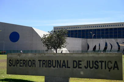 Fachada do Superior Tribunal de JustiÃ§a (STJ)Fachada do edifÃ­cio sede do  Superior Tribunal de Justiça (STJ)Local: BrasÃ­liaIndexador: Marcello Casal JrAgÃªncia BrasilFotógrafo: Reporter Fotografico<!-- NICAID(14589761) -->