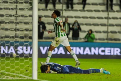 CAXIAS DO SUL, RS, BRASIL, 09/05/2026 - Brasileirão 2026 - Série B - Juventude x Criciúma, no estádio Alfredo Jaconi. (Neimar De Cesero/Agência RBS)Indexador: BTK<!-- NICAID(16282076) -->
