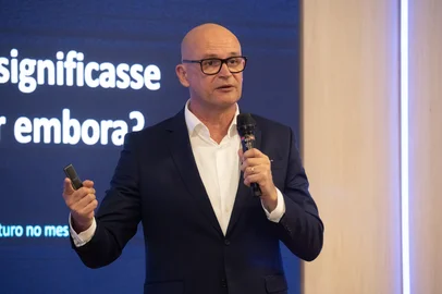 Daniel Leipnitz, empresário e palestrante, foi o convidado da edição desta segunda-feira, 31 de agosto, da RA CIC. <!-- NICAID(16356302) -->