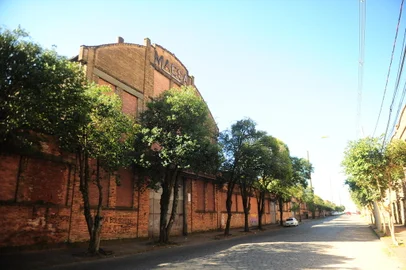 CAXIAS DO SUL, RS, BRASIL, 05/08/2020. Comissão que trata da ocupação da Maesa, em Caxias, empossou os integrantes e fez visita pelo complexo. (Porthus Junior/Agência RBS)<!-- NICAID(14561218) -->