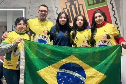 Maria Eduarda Stumpf embarca para os jogos Paralimpicos de Paris<!-- NICAID(15840711) -->