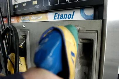 Combustível: Preço do Etanol deve reduzir e o da gasolina deve ficar estável.<!-- NICAID(3830991) -->