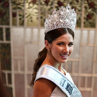 Porto Alegre, RS, BrasilDonna. Aline Fritsch, de Lagoão, é a Miss Universe Rio Grande do Sul 2025.<!-- NICAID(15954630) -->
