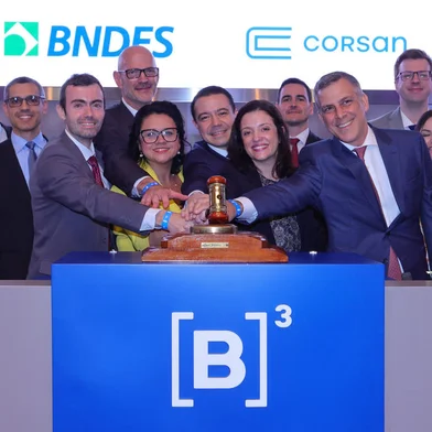 SÃO PAULO, SP, BRASIL, 20/12/2022. Consórcio Aegea vence o leilão da Corsan, na B3, em São Paulo, com proposta de R$ 4,15 bilhões. Foto: Itamar Aguiar/Palácio Piratini<!-- NICAID(15300175) -->