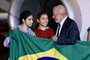 Brazilian President Lula da Silva (R) welcomes Brazilians and Palestinians returning from the Gaza Strip at Brasilia Air Base on November 13, 2023. Thousands of civilians, both Palestinians and Israelis, have died since October 7, 2023, after Palestinian Hamas militants based in the Gaza Strip entered southern Israel in an unprecedented attack triggering a war declared by Israel on Hamas with retaliatory bombings on Gaza. (Photo by EVARISTO SA / AFP)Editoria: WARLocal: BrasíliaIndexador: EVARISTO SASecao: conflict (general)Fonte: AFPFotógrafo: STF<!-- NICAID(15596581) -->