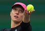 Iga Swiatek arrasa Kostyuk e volta à final de Indian Wells