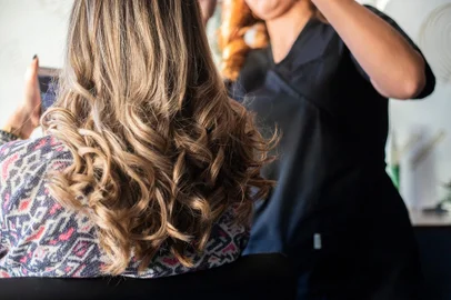 Penteado, cabelo. Foto:  Juan / stock.adobe.comFonte: 334322891<!-- NICAID(15327178) -->