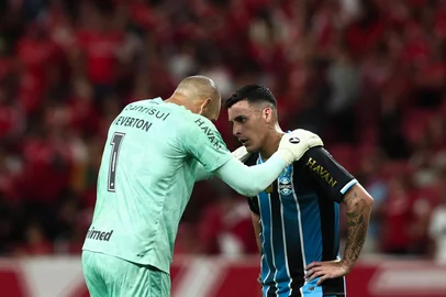 PORTO ALEGRE, RS, BRASIL, 11-04-2026: Clássico GreNal nº452 no estádio Beira-Rio. Inter e Grêmio se enfrentam pelo Campeonato Brasileiro Série A 2026. Foto: Jonathan Heckler/Agência RBS<!-- NICAID(16264095) -->