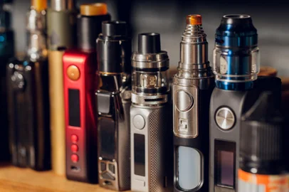 POD Vaping pen, vape devices, mods for electronic cigarette or e cigarette, e cig.Proibição dos cigarros eletrônicos deve ser mantida no Brasil - Foto: Евгений Вершинин/stock.adobe.comIndexador: VershininFonte: 413294175<!-- NICAID(15621054) -->