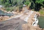 Quatro meses depois de ponte ser levada por cheia de arroio, moradores do interior de Caxias voltam a ter passagem para veículos