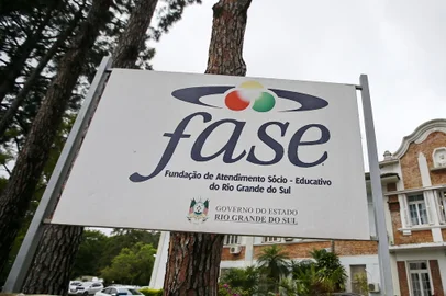 PORTO ALEGRE, RS, BRASIL, 31-10-2019: Imagens da FASE (Fundação de Atendimento Sócio-Educativo) na Avenida Padre Cacique, em Porto Alegre (FOTO FÉLIX ZUCCO/AGÊNCIA RBS, Editoria GDI).<!-- NICAID(14310462) -->