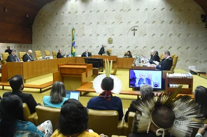 Sessão plenária do STF.Ministros durante a sessão plenária do STF.Indígenas acompanham o julgamento do marco temporal,a questão é objeto do Recurso Extraordinário (RE) 1017365, com repercussão geral (Tema 1.031).Foto: Carlos Moura/SCO/STF.<!-- NICAID(15548194) -->