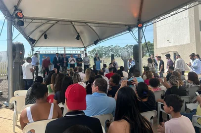 O secretário nacional de Habitação do Ministério das Cidades esteve em Canoas para a entrega de chaves às 89 famílias contempladas pelo Minha Casa, Minha Vida Reconstrução na modalidade Compra Assistida (27/3/2025)<!-- NICAID(16004610) -->