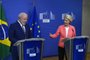 President of the European Commission Ursula von der Leyen (R)gestures towards Brazil's President Luiz Inacio Lula da Silva (L) during the EU- CELAC (Community of Latin American and Carribean States (CELAC) Summit in Brussels on July 17, 2023. (Photo by Jean-Christophe VERHAEGEN / AFP)<!-- NICAID(15484332) -->
