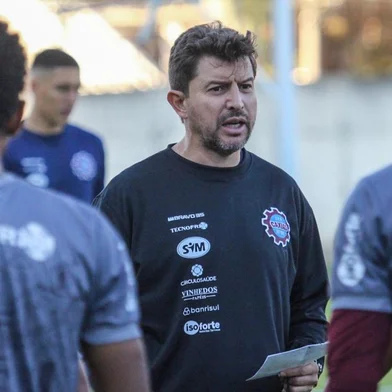 Tcheco comanda treino antes de enfrentar o Brasil de Pelotas<!-- NICAID(15439575) -->