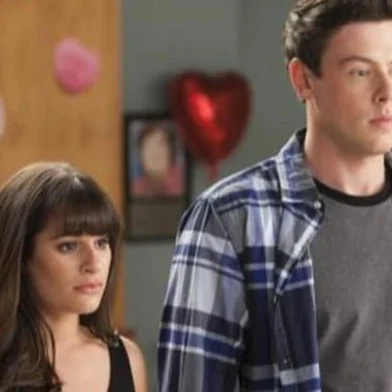 Lea Michele homenageia ex-namorado, Cory Monteith, que morreu há 10 anos: "Guardo nossas memórias"<!-- NICAID(15481293) -->