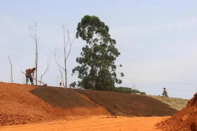 Alex Rocha / PMPA / Divulgação Dmae projeta concluir segundo trecho do dique do Sarandi até o Natal<!-- NICAID(16183117) -->