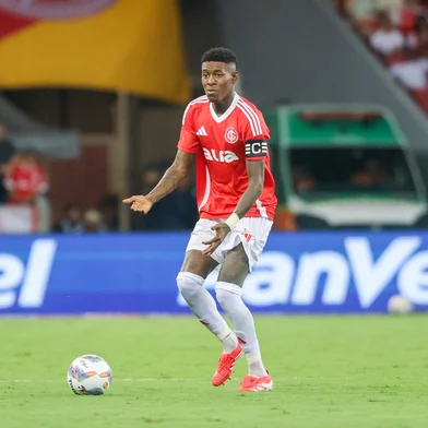 Vitão<!-- NICAID(15993464) -->