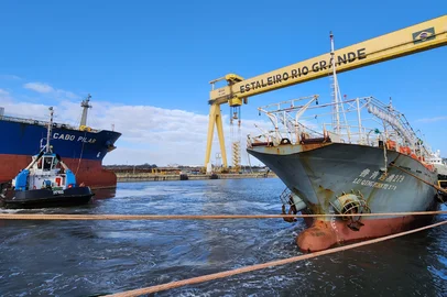 Chegada dos navios ao Estaleiro de Rio Grande, administrados pela empresa Ecovix - Foto: Ecovix/Divulgação<!-- NICAID(15393251) -->
