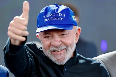 11.07.2025 - Presidente da RepÃºblica, Luiz InÃ¡cio Lula da Silva, durante a cerimÃ´nia de apresentaÃ§Ã£o dos avanÃ§os do Novo Acordo Rio Doce no EspÃ­rito Santo, no Parque de ExposiÃ§Ãµes de Linhares. Linhares - ES.â¨â¨Foto: Ricardo Stuckert / PR<!-- NICAID(16078554) -->