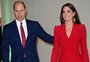 De terno vermelho, Kate Middleton chama atenção em lançamento de campanha beneficente