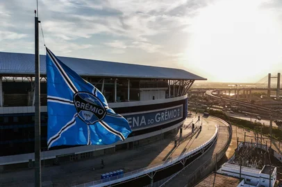 Foto aérea da Arena do Grêmio Porto Alegre, RS, Brasil, 02-03-2025: Arena do Grêmio: Jogo de ida da final do campeonato Gaúcho. Foto: Renan Mattos / Agência RBSLocal: Porto Alegre<!-- NICAID(15990304) -->