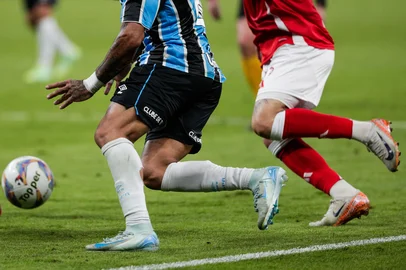 PORTO ALEGRE, RS, BRASIL, 08/03/2025- Gre-Nal 445: Grêmio e Inter se enfrentam pelo jogo de ida da final do Gauchão na Arena. Foto: Renan Mattos / Agencia RBS<!-- NICAID(15991532) -->