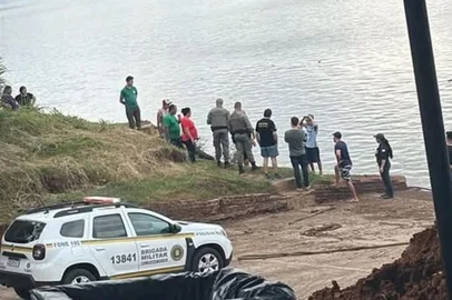 Especial / Observador Regional Homem desaparece no Rio Uruguai, em Porto Xavier<!-- NICAID(16205981) -->