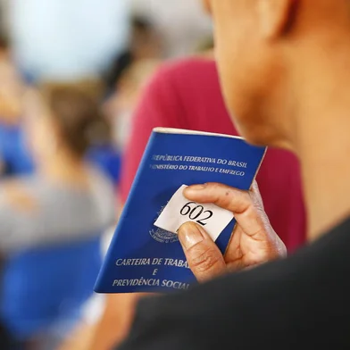 PORTO ALEGRE, RS, BRASIL, 02-01-2019: Grande movimento de trabalhadores em busca de emprego no primeiro dia útil do ano, na agência do SINE em Porto Alegre (FOTO FÉLIX ZUCCO/AGÊNCIA RBS, Editoria de Notícias).<!-- NICAID(13898011) -->