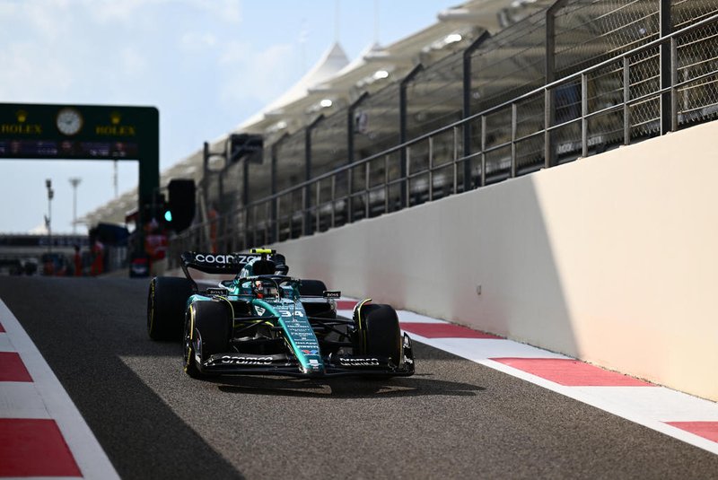 Aston Martin's Brazilian-Italian reserve driver Felipe Drugovich drives during the first practice session for the Abu Dhabi Formula One Grand Prix at the Yas Marina Circuit in the Emirati city on November 24, 2023. (Photo by Jewel SAMAD / AFP)Editoria: SPOLocal: Abu DhabiIndexador: JEWEL SAMADSecao: motor racingFonte: AFPFotógrafo: STF<!-- NICAID(15607595) -->